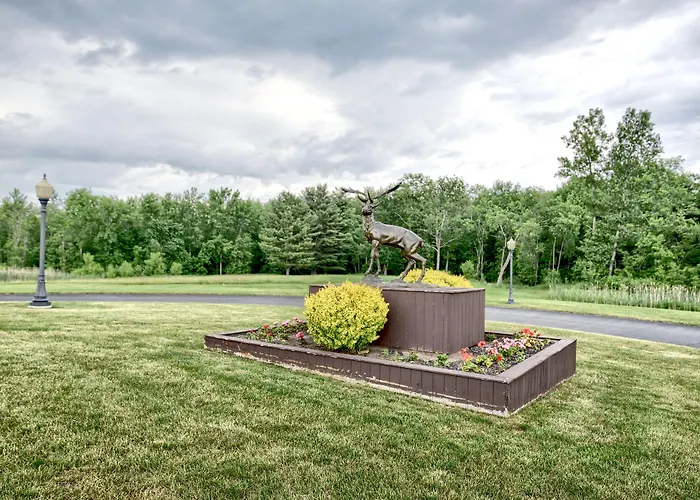 Roosevelt Inn & Suites Saratoga Springs